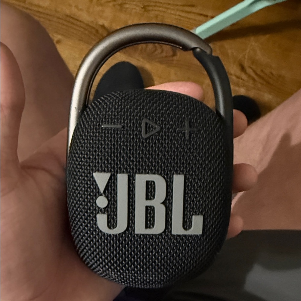 JBL Black Clip-On Speaker